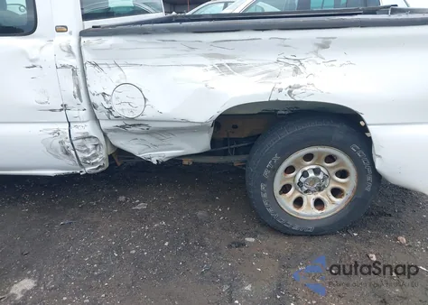 2005 Chevrolet Silverado C1500 из США, поврежденный, VIN 1GCEC19X15Z164332